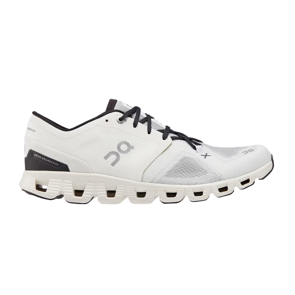 On Cloud X 3 - Ivory / Black