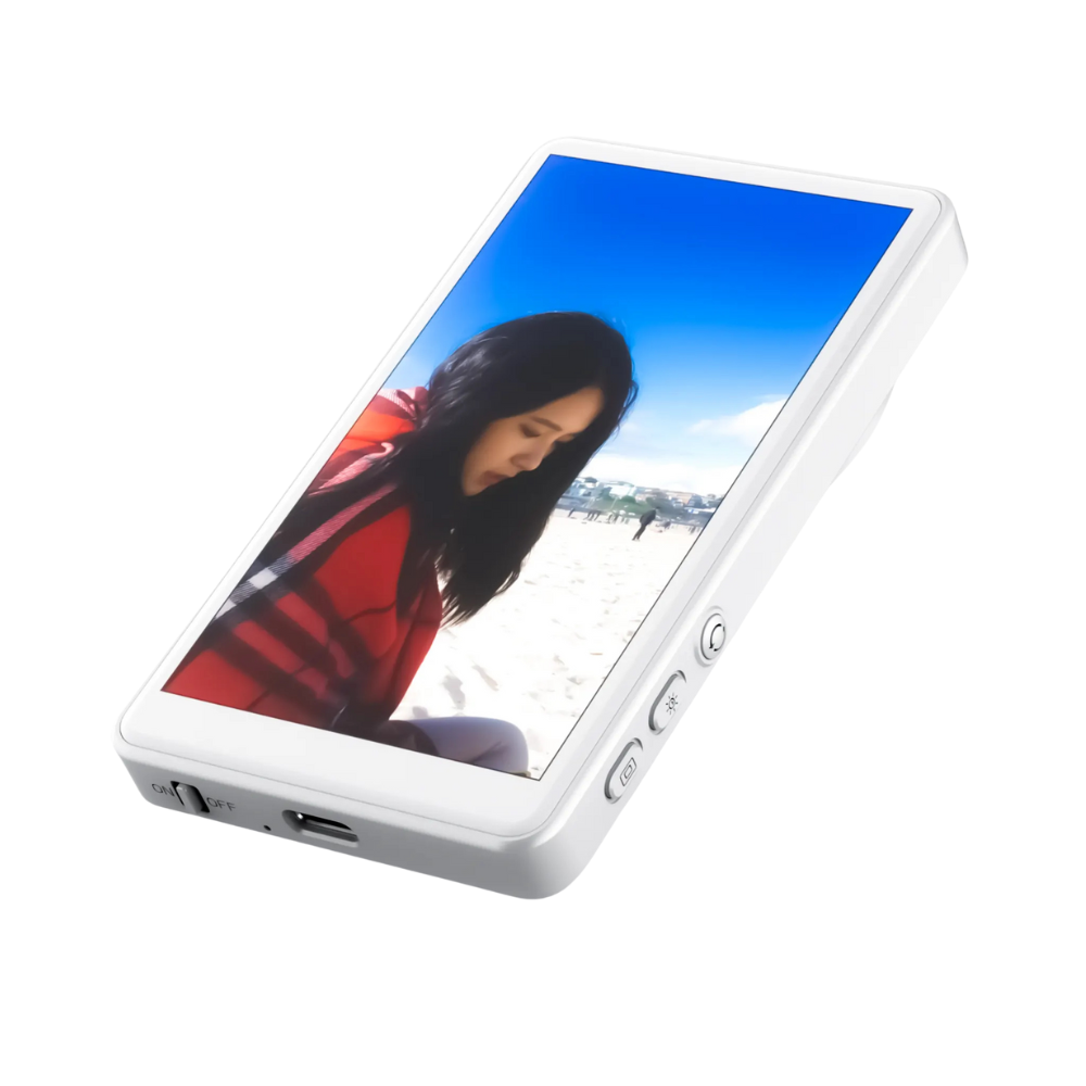 Gadget - Selfie Monitor for Content Creators