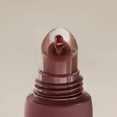 Summer Fridays Lip Butter Balm Brown Sugar detalle tapa - empaque premium en tono marrón rosado elegante
