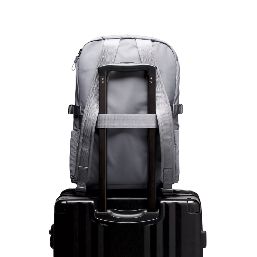 Lululemon - New Crew Backpack 22L Solar Grey