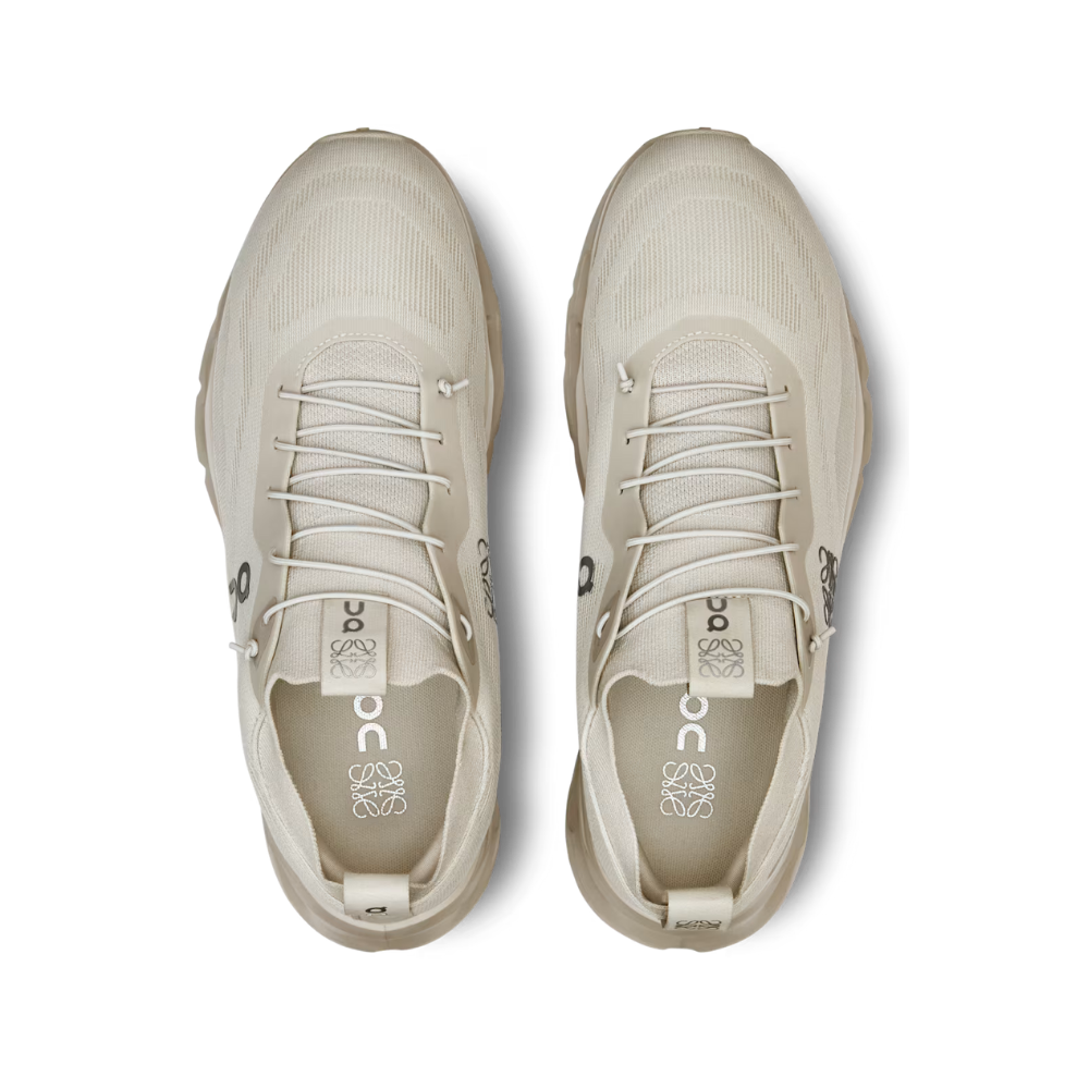 On Cloudtilt X Loewe Sand Edition suela - patrón CloudTec negro contrastante amortiguación premium